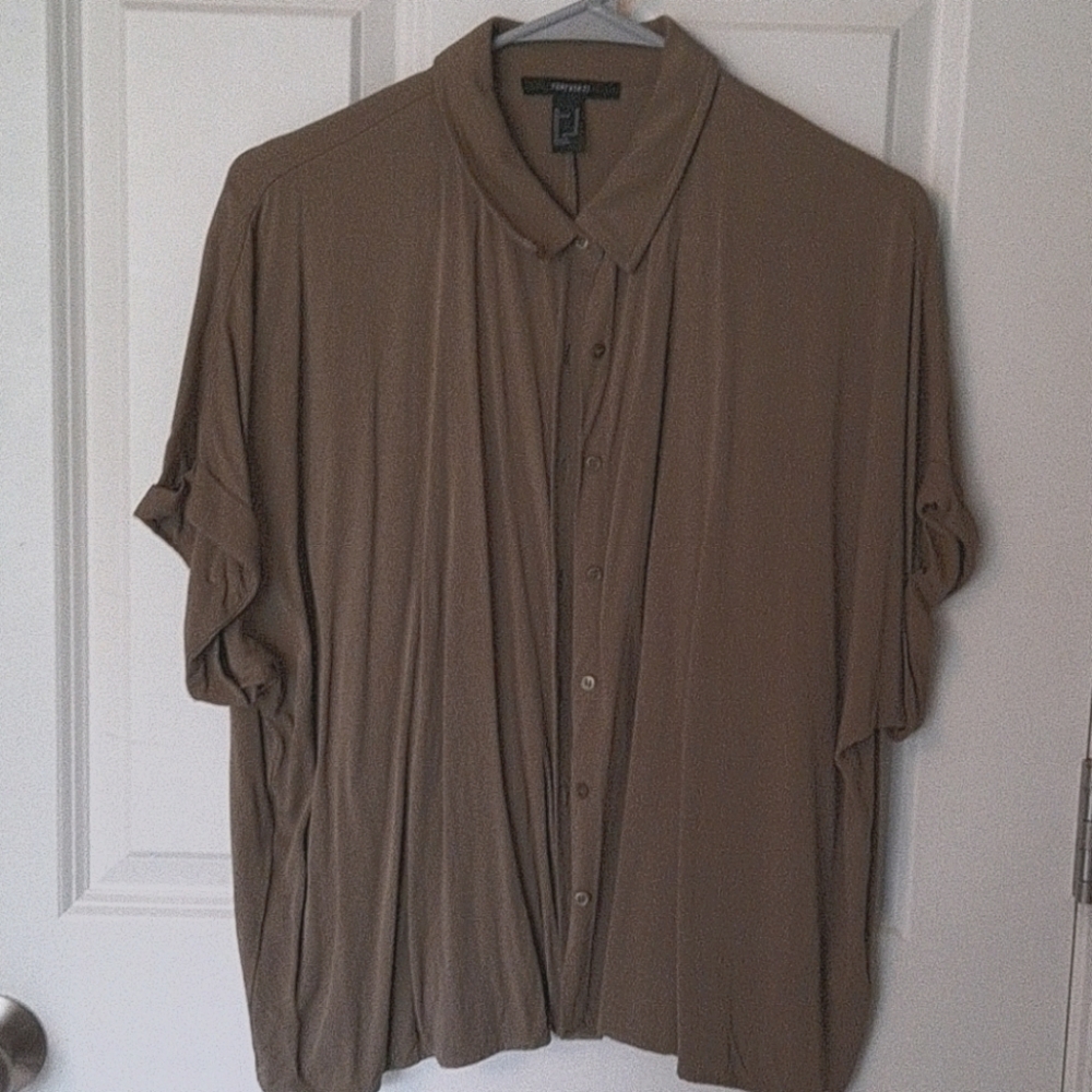 Green linen button down top - Picture 1 of 2